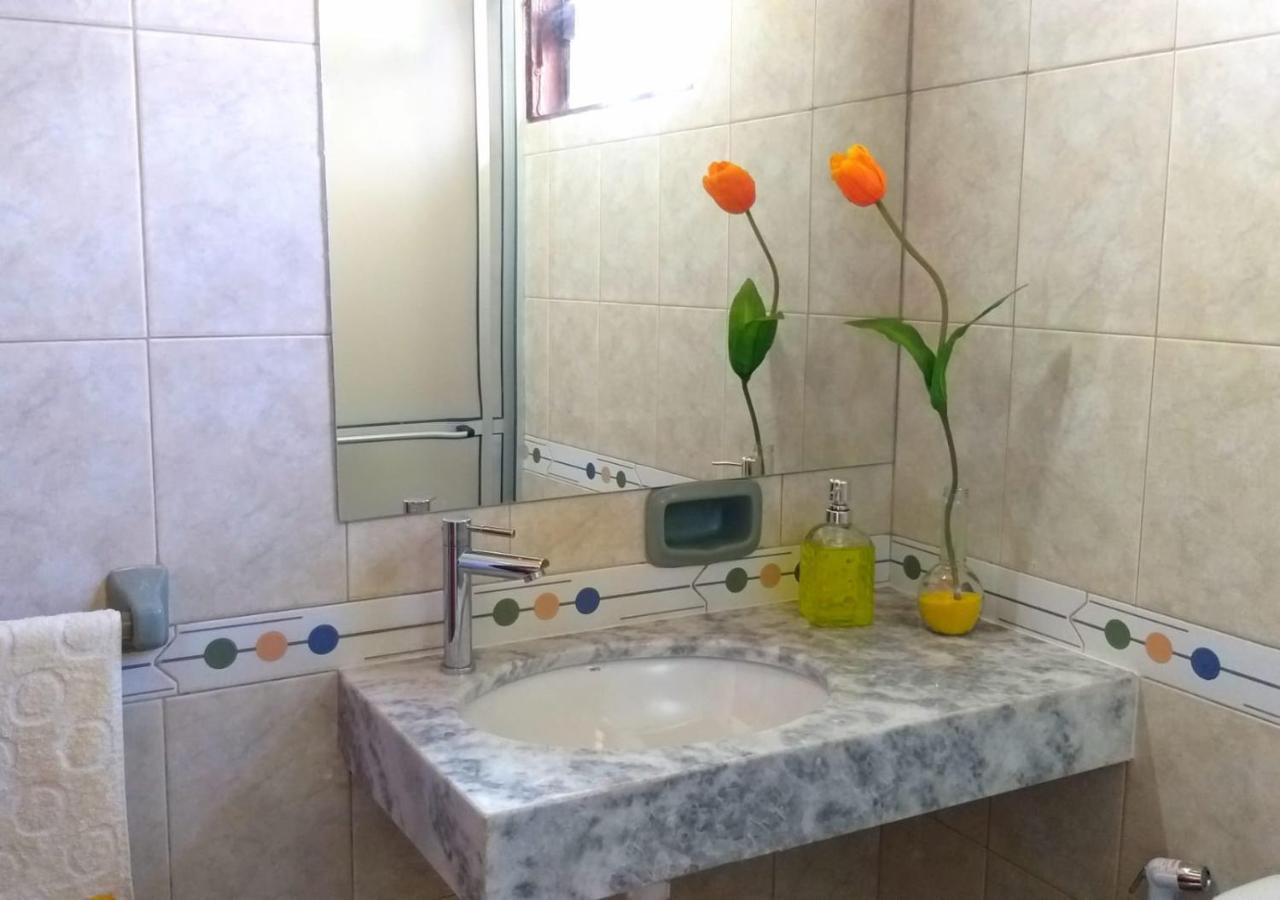 Bed and Breakfast Saiyu Aeropuerto Luque Exterior foto
